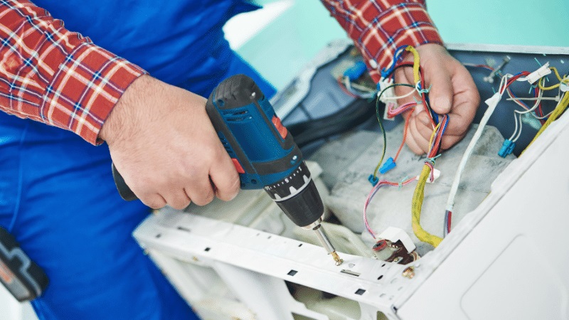 İstanbul Arçelik Arçelik çamaşır makinesi kart tamiri – Su almama arızası orijinal parça ile giderildi. - Teknik servis örneği